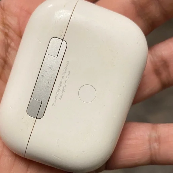 Apple SHIJIA White Wireless Earbud Charging Case - Picture 5 of 5